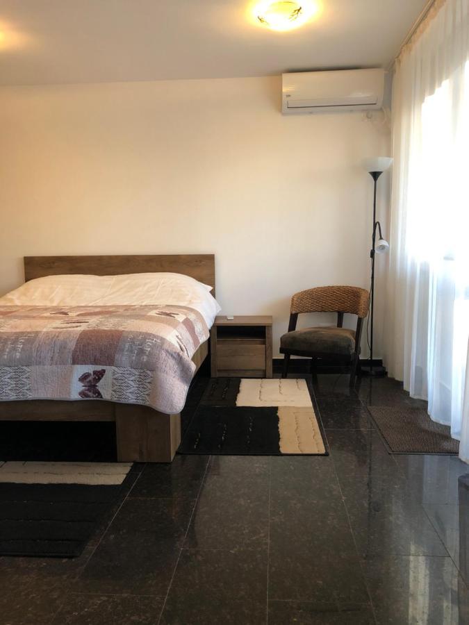Studio Bucarest Extérieur photo